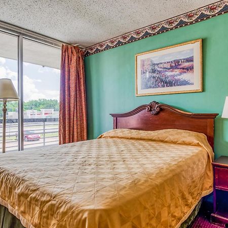 Oyo Hotel Jackson North I-55 ภายนอก รูปภาพ