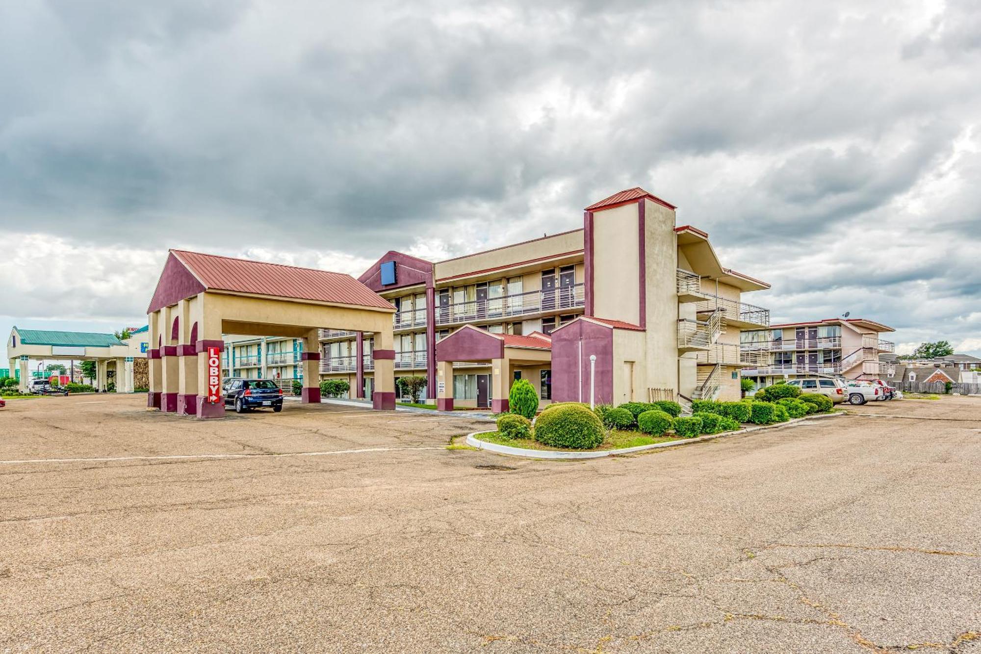 Oyo Hotel Jackson North I-55 ภายนอก รูปภาพ