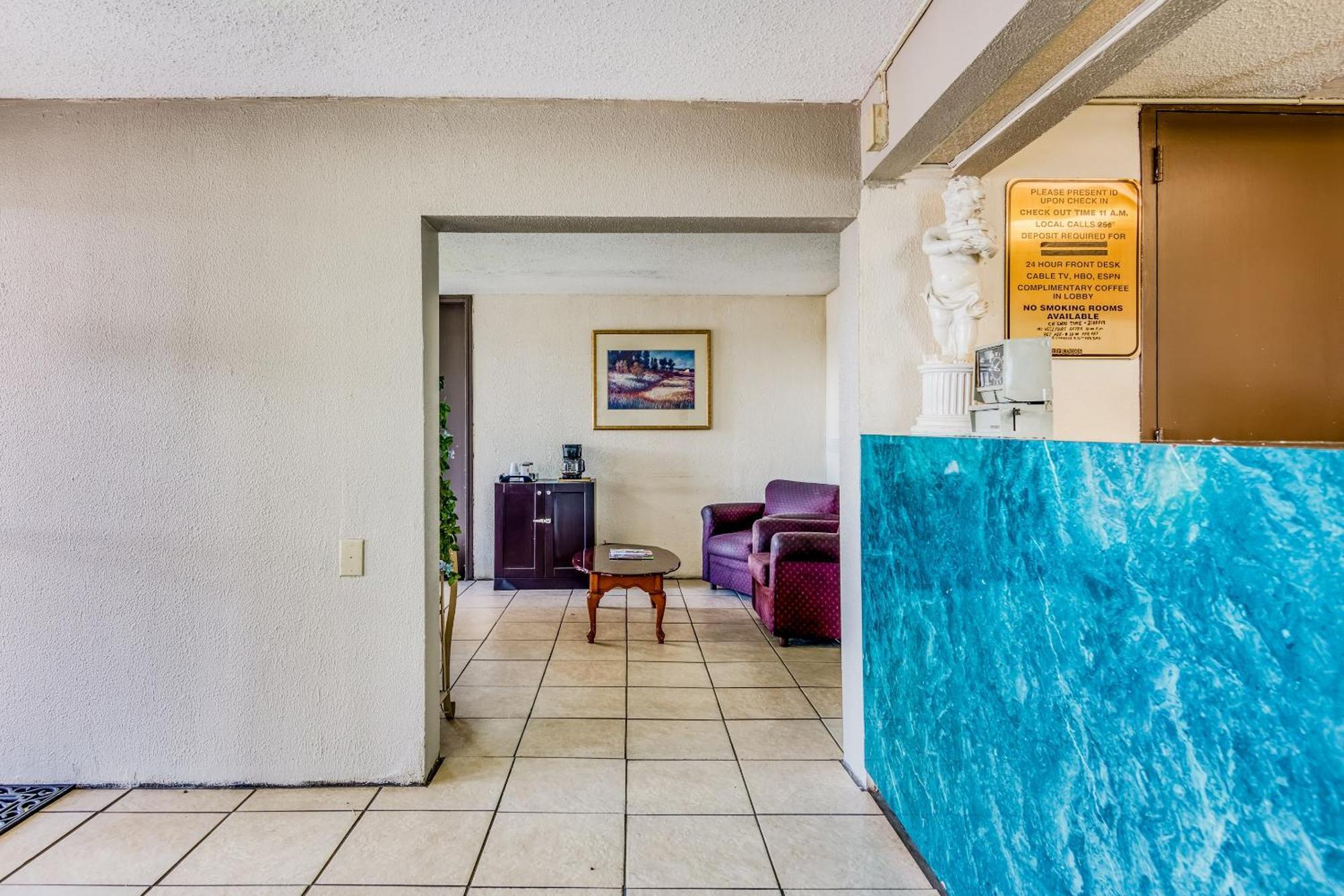 Oyo Hotel Jackson North I-55 ภายนอก รูปภาพ