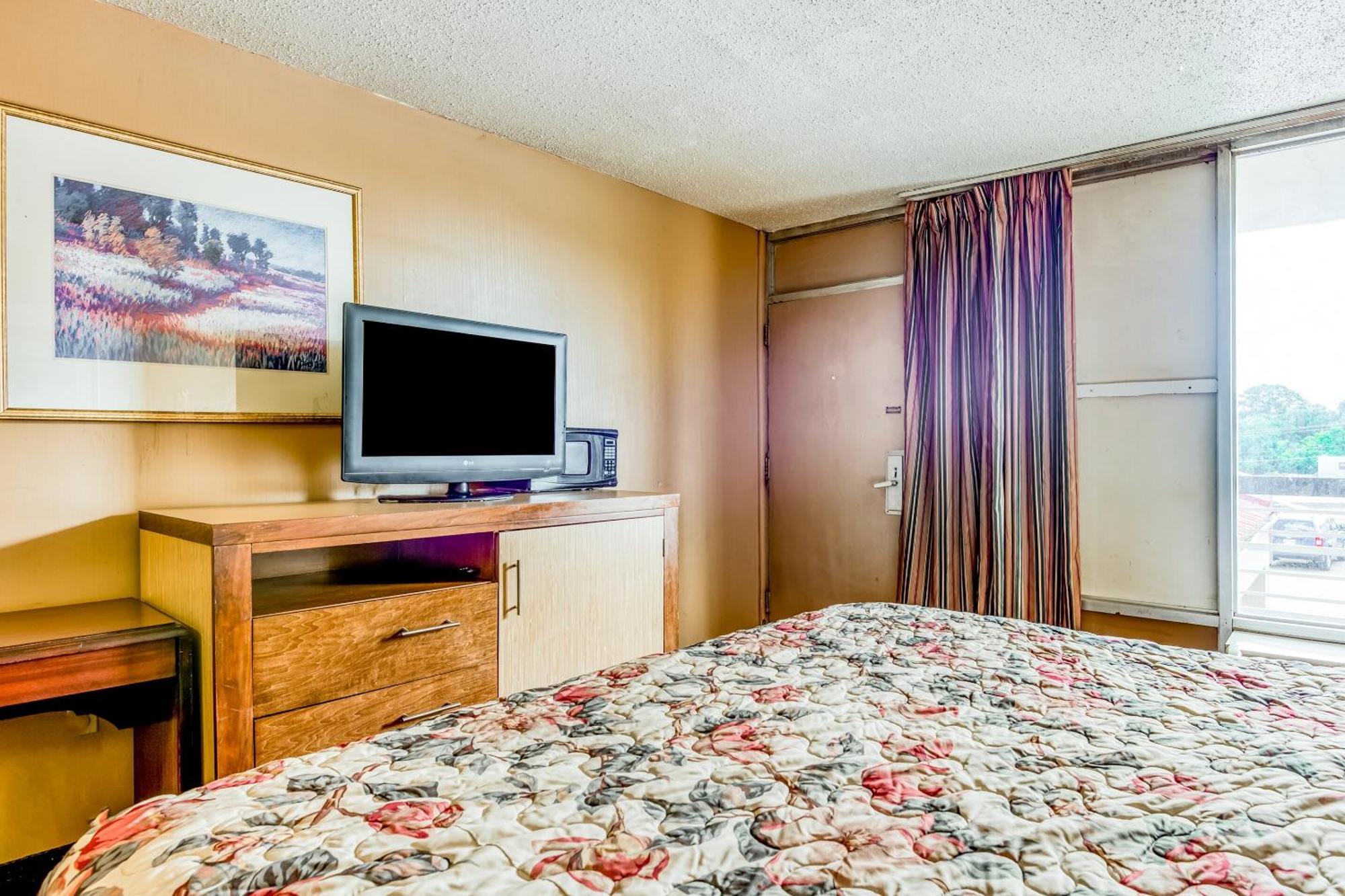 Oyo Hotel Jackson North I-55 ภายนอก รูปภาพ